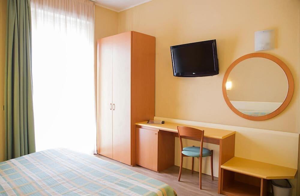 Hotel Meeting สเตรซา ภายนอก รูปภาพ